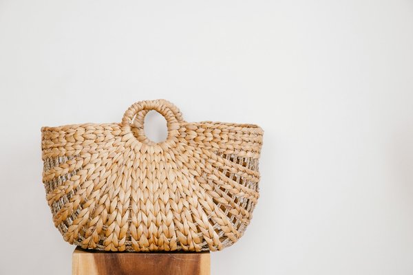 Découvrez les sacs panier tendance pour un quotidien stylé
